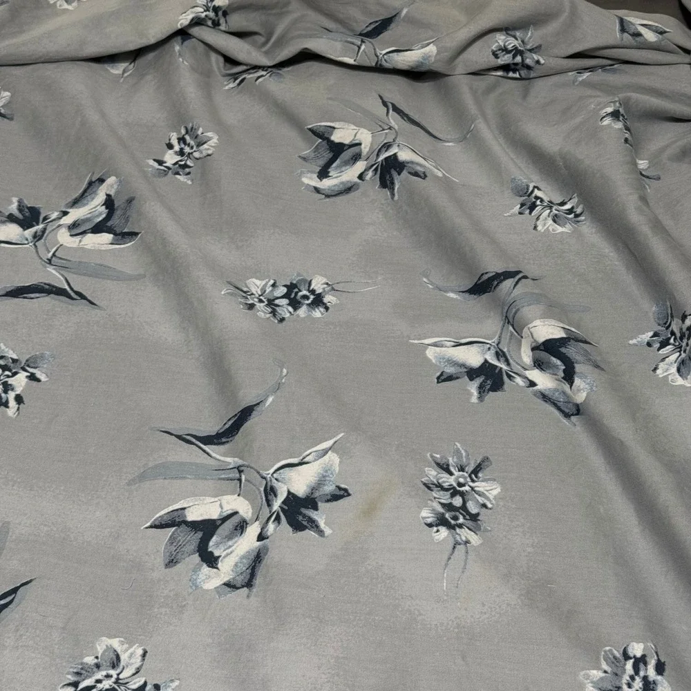 Calvin Klein Tulips Watercolor Queen Duvet Cover Grey 100% Cotton Zipper Closure